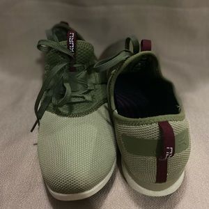 Kuru Shoes